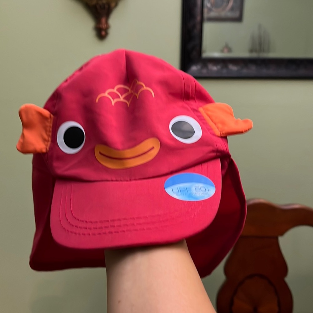 Fish toddler sun protection hay